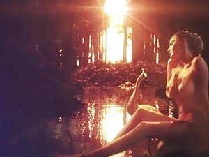शार्लोट सेक्सी मूवी वीडियो में सेक्सी डी कैस्टिल एक ला प्लाज