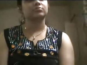 मैं अपनी जवान पड़ोसन की लड़की को पहली बार गांड बॉलीवुड सेक्सी हिंदी मूवी में चोदता हूँ